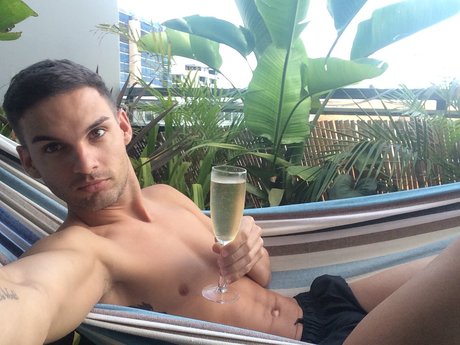 Foto di nudo di fuga di OnlyFans di Jaxxx North