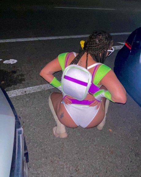 Naken lekkede OnlyFans-bilde av Missred 