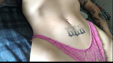 Naken läckt OnlyFans-bild av Himi