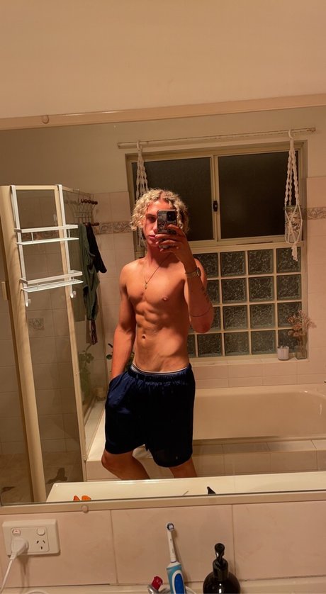 Nacktes geleaktes OnlyFans-Foto von Hung Aussie