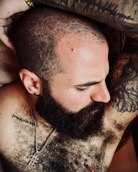 Foto di nudo di fuga di OnlyFans di Morbotf