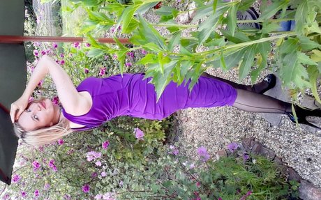 Alasti lekkinud OnlyFans-i pilt Hollys Nylons