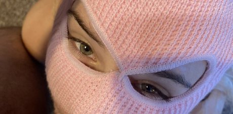 Alasti lekkinud OnlyFans-i pilt Sapphire