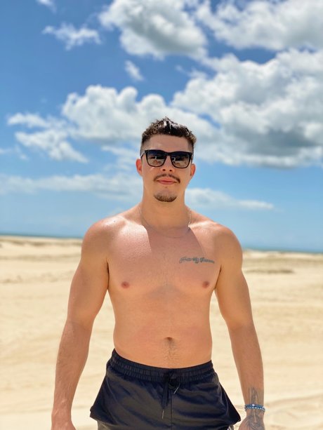 Foto desnuda filtrada de OnlyFans de Frankly Tavares  