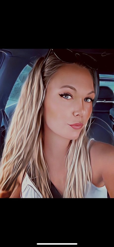 Foto di nudo di fuga di OnlyFans di Your Naughty Jenni