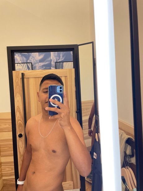 Alasti lekkinud OnlyFans-i pilt Mrjs