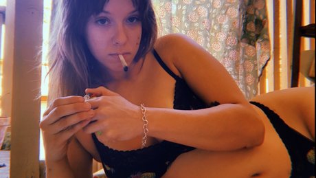 Alasti lekkinud OnlyFans-i pilt Morgan Fayye