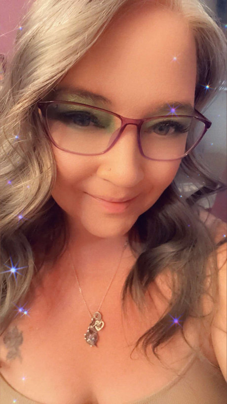 Обнаженная фотография утечки OnlyFans от Liza Heavenhaze