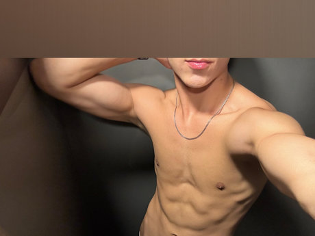 Обнаженная фотография утечки OnlyFans от Faiber Contreras