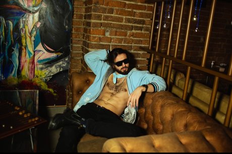 Foto di nudo di fuga di OnlyFans di Mrginzburg