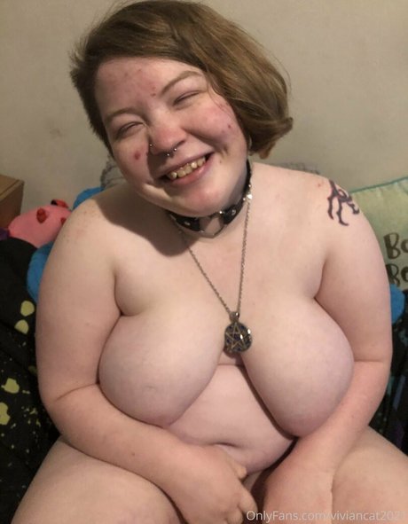 Nacktes geleaktes OnlyFans-Foto von Viviancat2021