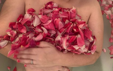 Nacktes geleaktes OnlyFans-Foto von Kinkyqueenofspades