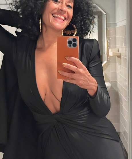 Tracee Ellis Ross OnlyFansリークヌード写真