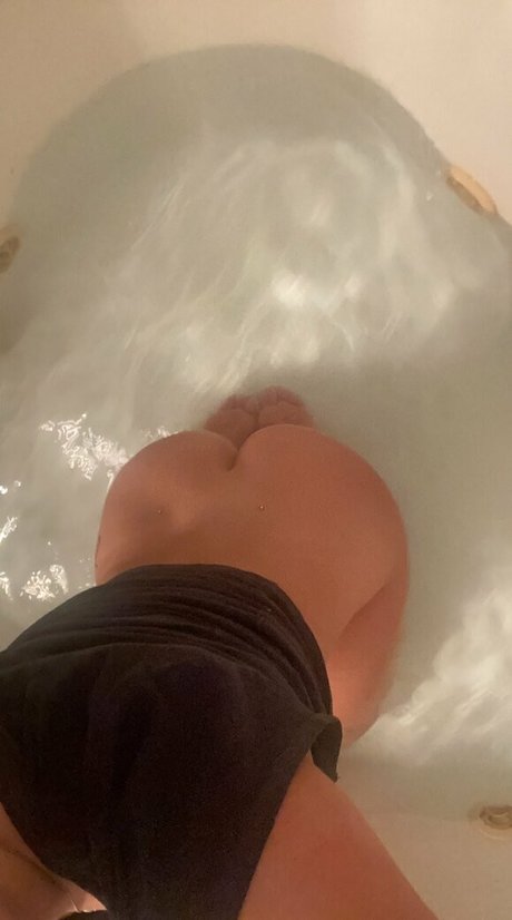 Foto di nudo di fuga di OnlyFans di Savanahroses