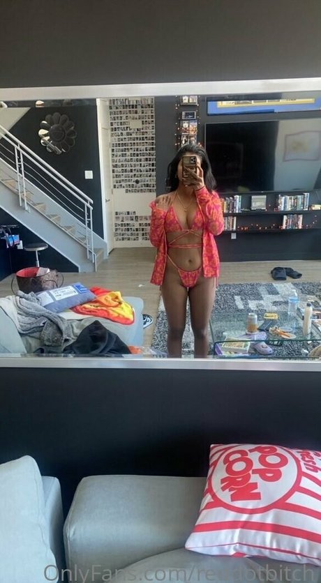 Naken läckt OnlyFans-bild av Reddotbitch