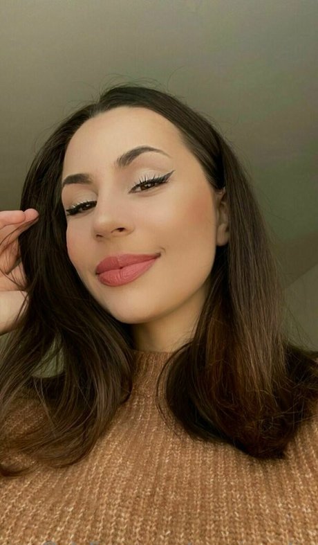 Araniasortia OnlyFansリークヌード写真