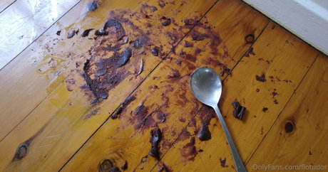 Nahá fotka uniklých OnlyFans od Flotudor