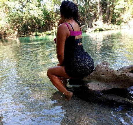 OnlyFans-model Mia160703