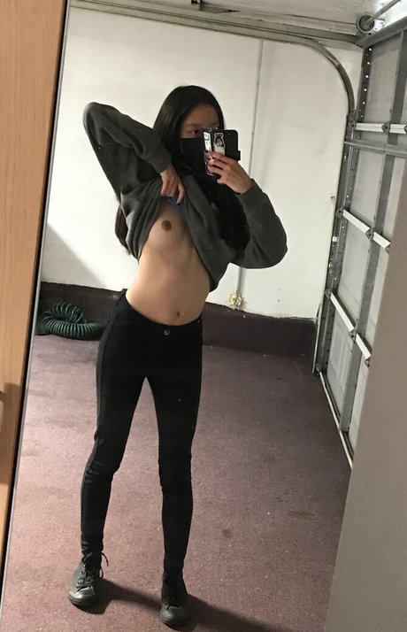 Nacktes geleaktes OnlyFans-Foto von Doggiedrool