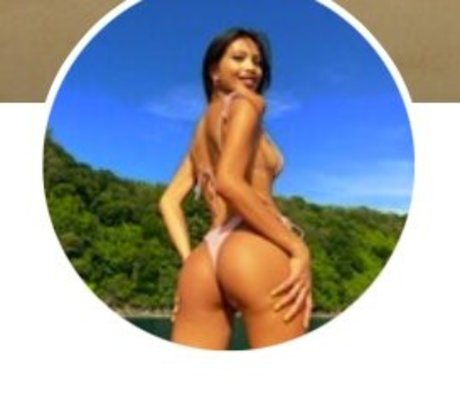 Обнаженная фотография утечки OnlyFans от Iyathemodel