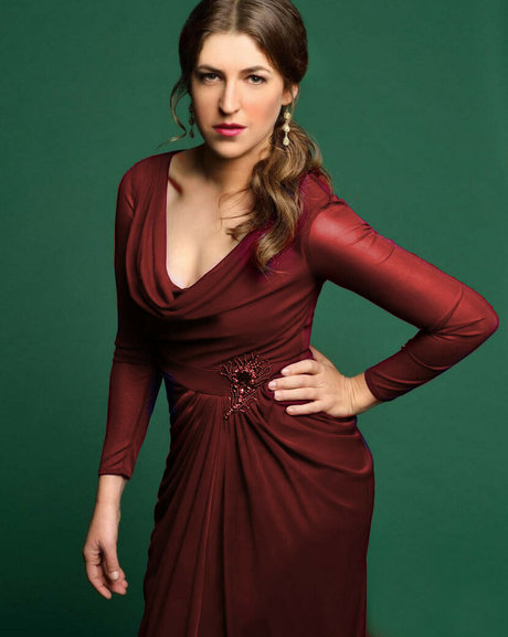 Naken läckt OnlyFans-bild av Mayim Bialik