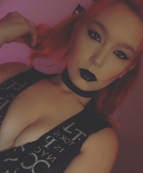 Foto di nudo di fuga di OnlyFans di Devillust69