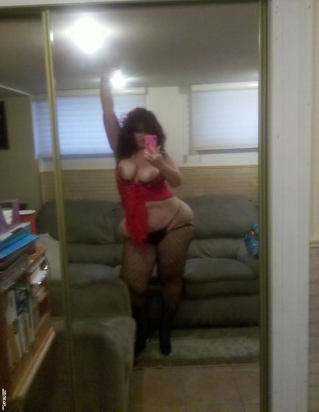 Naakte gelekte OnlyFans-foto van Redvelet6877