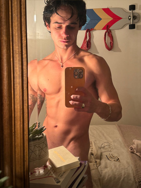 Munino OnlyFansリークヌード写真