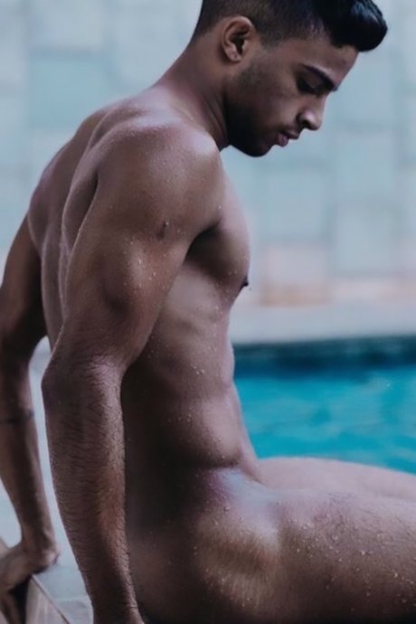 Naken lekkede OnlyFans-bilde av Edmundo Tito