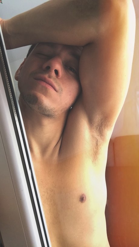 Naken lekkede OnlyFans-bilde av Xdannx Top 68