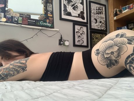 Nacktes geleaktes OnlyFans-Foto von Badmoon 