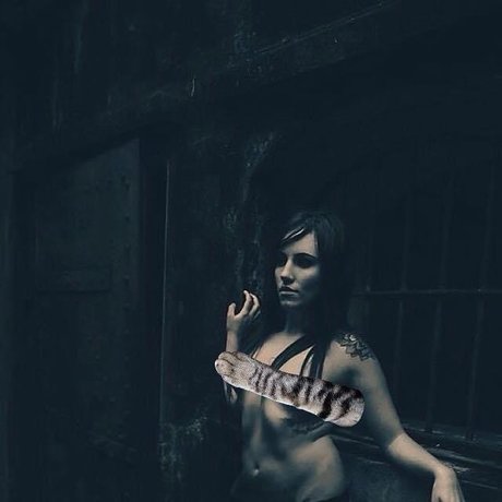 Alasti lekkinud OnlyFans-i pilt Evey