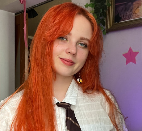 Foto di nudo di fuga di OnlyFans di Myloneliness