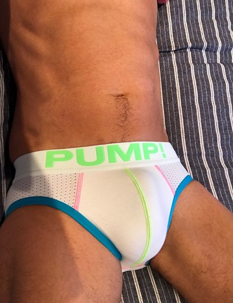 Foto di nudo di fuga di OnlyFans di Mykonosboy