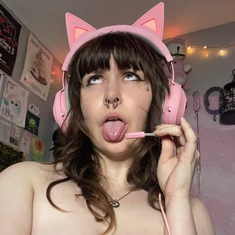 Foto di nudo di fuga di OnlyFans di  