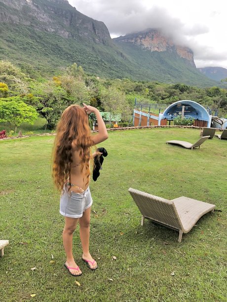 Photo nue de fuite OnlyFans de Felinajpg