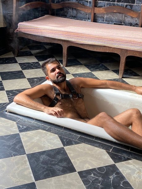 OnlyFans-model Furry Horny