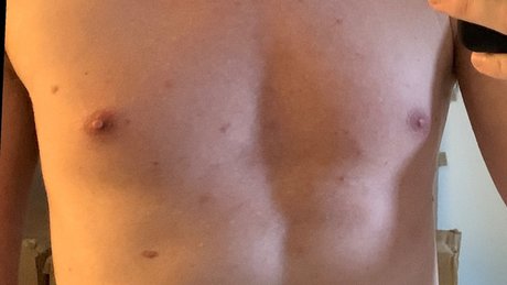 Обнаженная фотография утечки OnlyFans от Eric Jonas