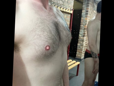 Foto di nudo di fuga di OnlyFans di Gambit Daly