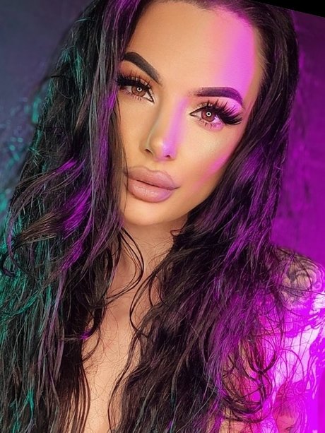 Fallon Vendetta naked leaks OnlyFans pic