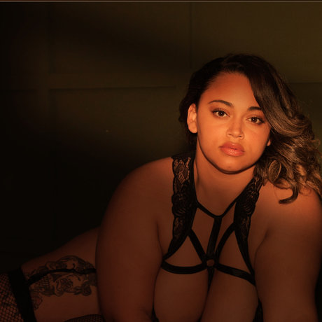 OnlyFans-model Desired Toia