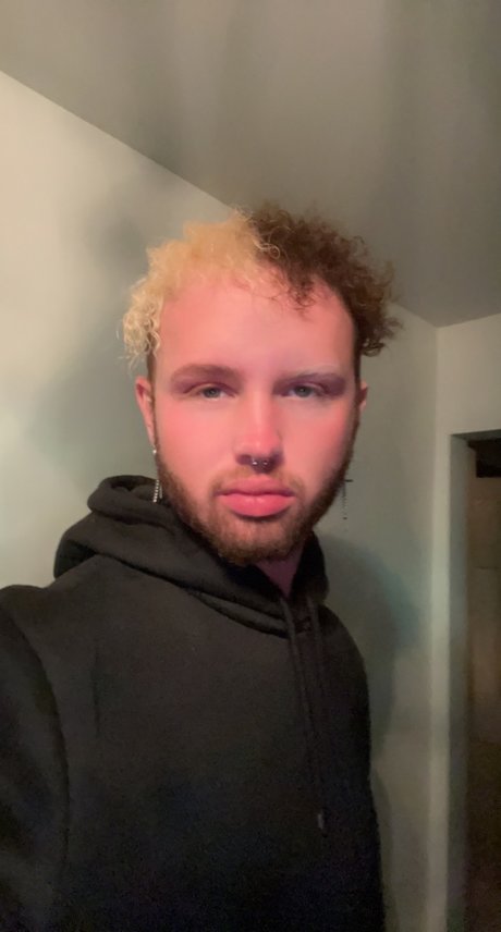 Foto di nudo di fuga di OnlyFans di Chase