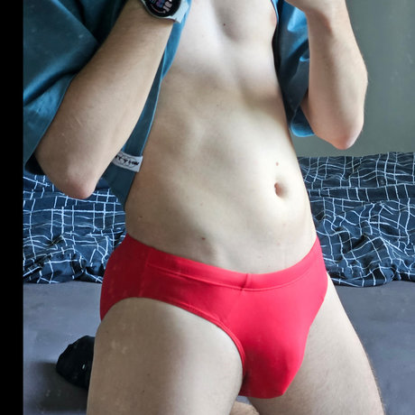 Foto di nudo di fuga di OnlyFans di Daniel Oswin