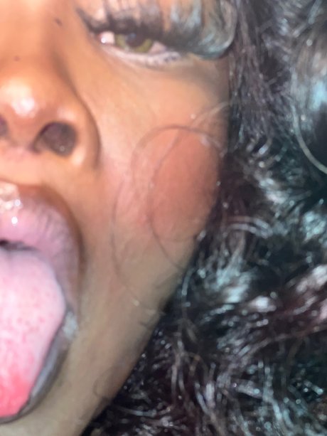 Photo nue de fuite OnlyFans de Mzdang