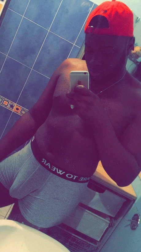 Обнаженная фотография утечки OnlyFans от Jamaican Bowy