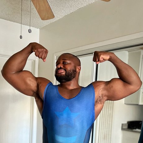 OnlyFans-model Cocoamuscle