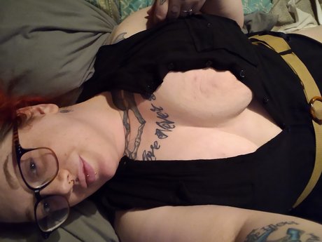 Foto di nudo di fuga di OnlyFans di Emma Bee