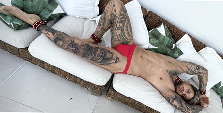 Naakte gelekte OnlyFans-foto van Cristian Del Valle