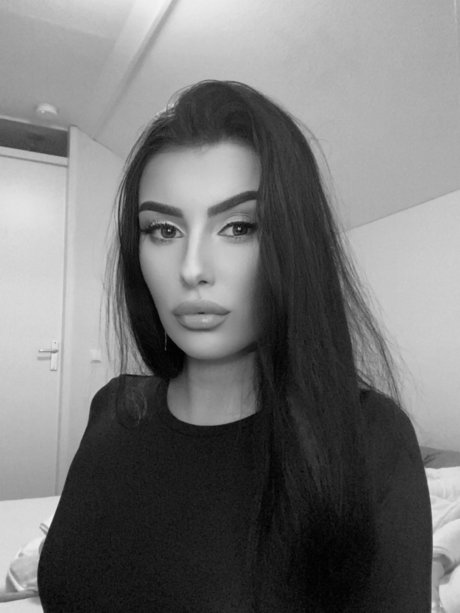 Nahá fotka uniklých OnlyFans od Chriss