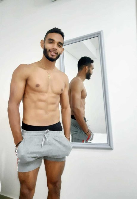 Nacktes geleaktes OnlyFans-Foto von Davosex